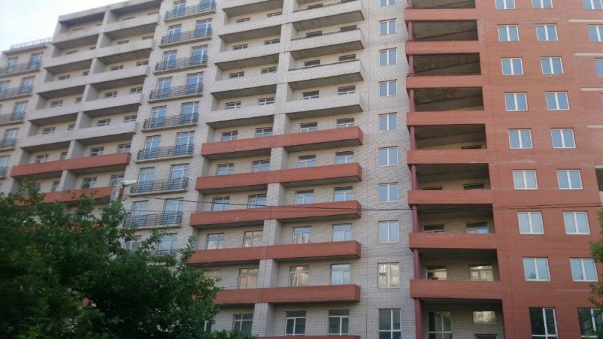 Элитную многоэтажку в Омске начнут достраивать через 2 недели