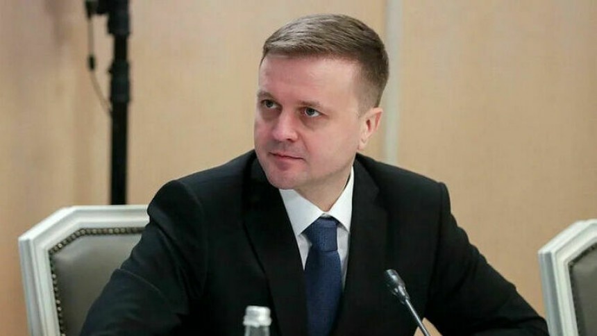 Депутат Госдумы назвал омским студентам размер своей зарплаты