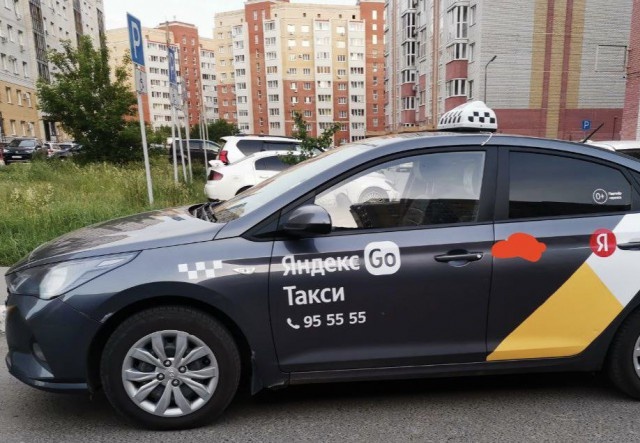 Машин нет, цены вырастут: новый закон о такси нравится только АвтоВАЗу