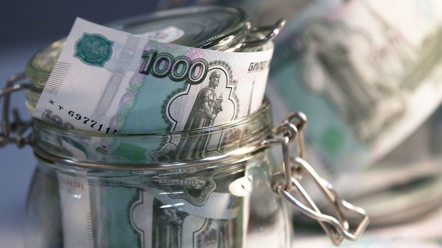 Омичи оставили в банках рекордное количество денег