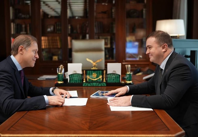 Мантурову анонсировали создание крупного шинного завода в Омске