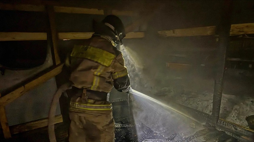В Омске эпично горело здание известного гипермаркета