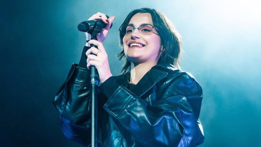 В Омске перенесли концерт популярной певицы