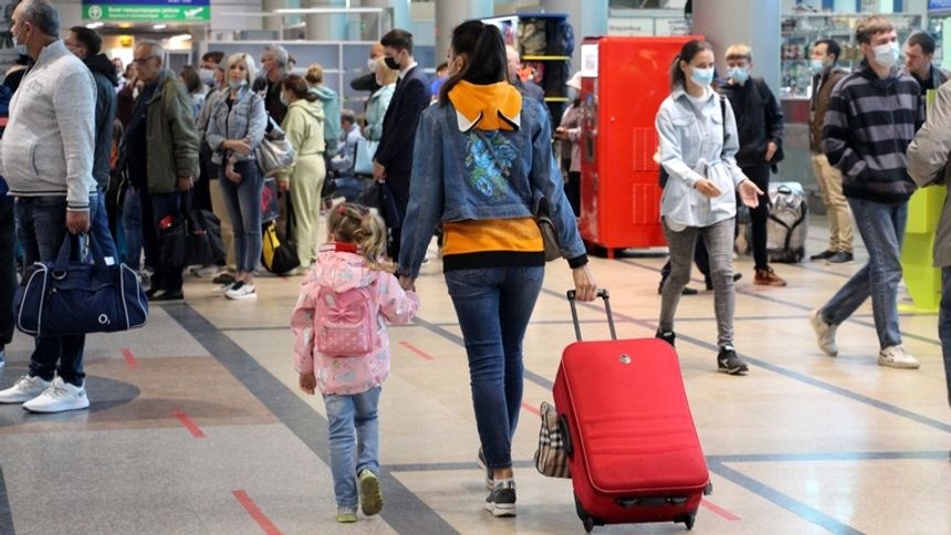 Аэропорт Омска пассажиры