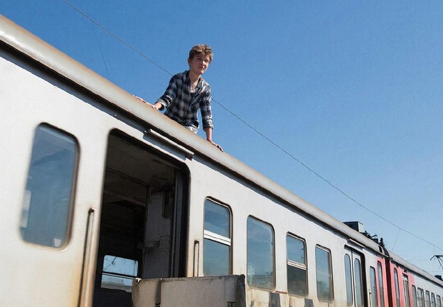 «Не чувствуют страха смерти»: омских подростков «зацепило» опасное хобби