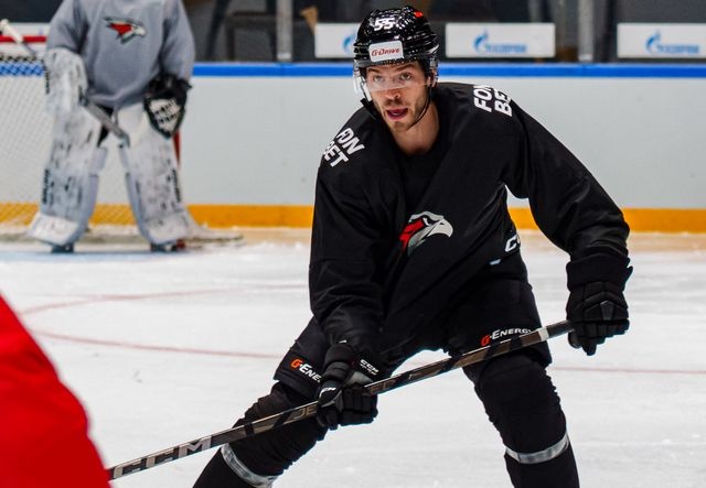 «Меня постоянно ругали»: омские морозы заставили Чеккони отказаться от коротких носков