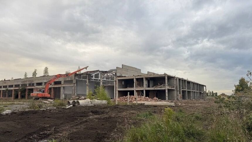 Стало известно, почему в Омске не построили метро, гидроузел и аэропорт