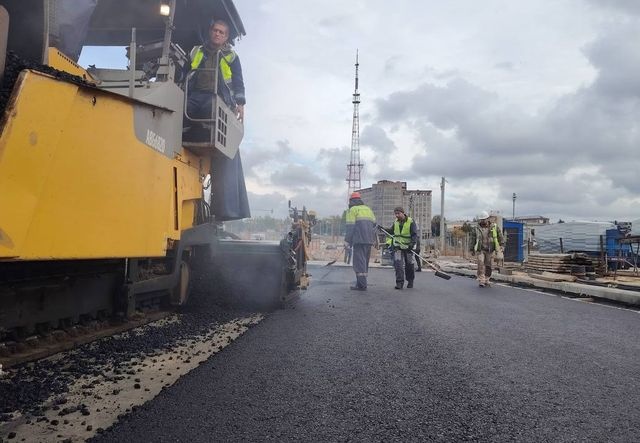 Асфальтирование моста у Телецентра