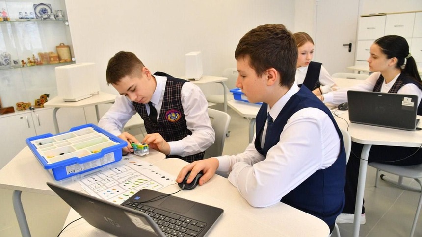 Хоценко поручил открыть в Омске вторую школу креативных индустрий