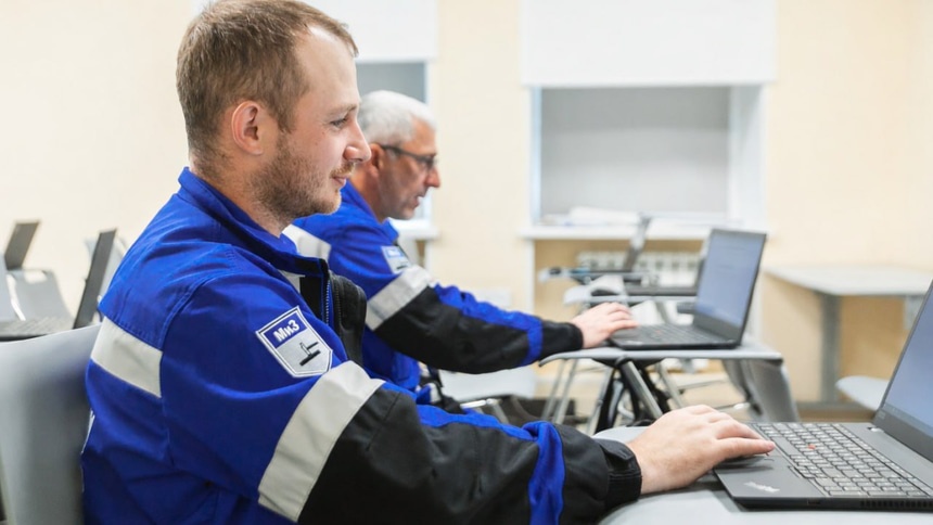 «Газпромнефть-СМ» расширяет образовательную программу для сотрудников и студентов в Омске