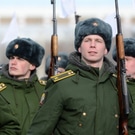 Военный парад на Соборной площади в Омске: солдаты, военные
