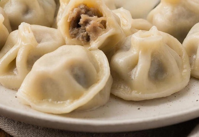 Омский «Пельменный комбинат» привлек китайцев для выпуска азиатских дамплингов