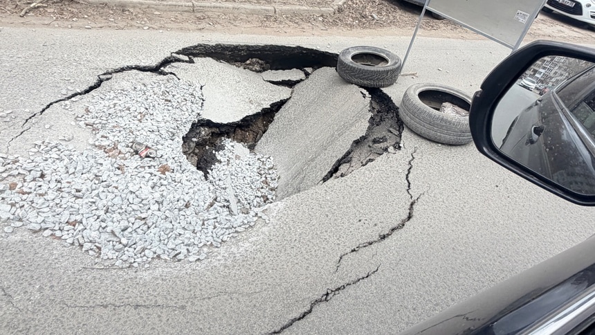 Яма на Яковлева: провал