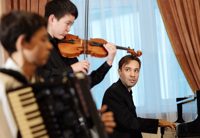 Благодаря поддержке ОНПЗ омичи выступили на одной сцене со звездами академической музыки