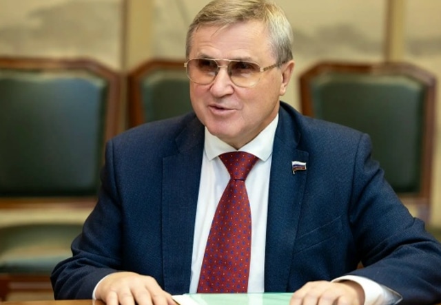 Олег Смолин: Олег Смолин