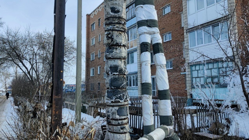 Гейзер бил до третьего этажа: омичи едва не устроили новый митинг из-за коммунального ЧП