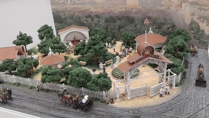 В Омске показали вырубленную 120 лет назад Любину рощу