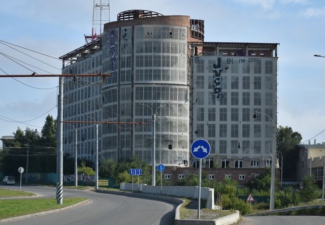 Недостроенный отель Хилтон