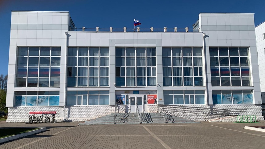 Пингвин бассейн