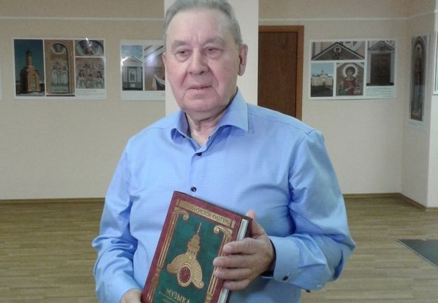 Полежаев не смог прийти на презентацию лимитированного сборника Кутилова
