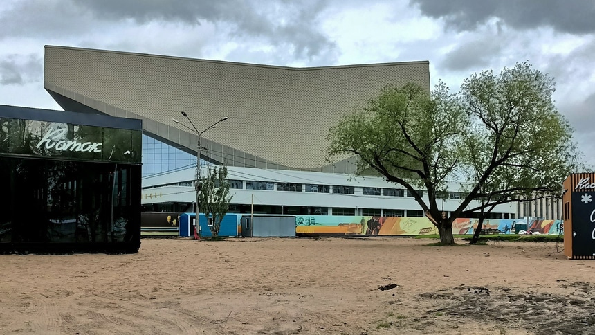 Сквер у СКК
