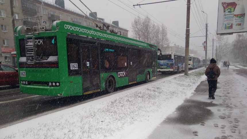 В омской РЭК повысили тариф для троллейбусов и трамваев