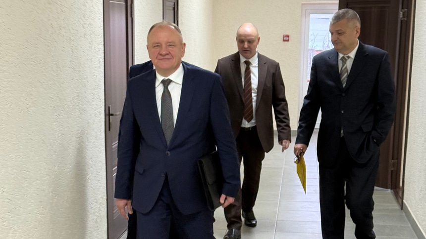 Трапезников