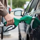 Заправка автомобиля АЗС: бензин