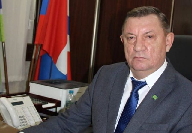 Фейковый учитель: на главу района в Омской области завели уголовные дела