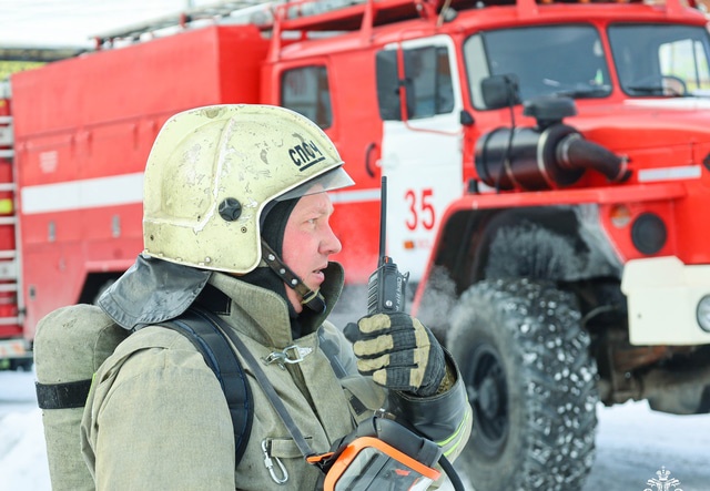 Из горящей пятиэтажки в Омске спаслись 24 человека