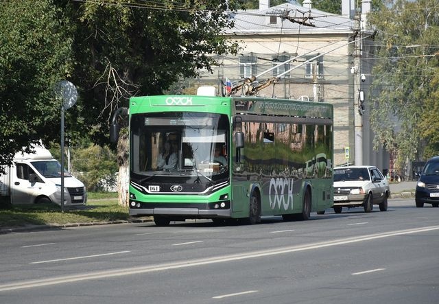 троллейбус: троллейбус